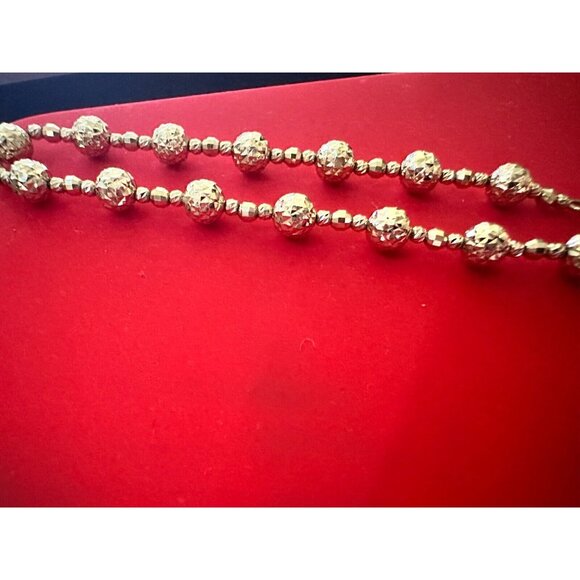 18k  Gold cute Beaded Ball Italy Bracelet, Diamond cut, 5.00 grams. - Picture 8 of 9